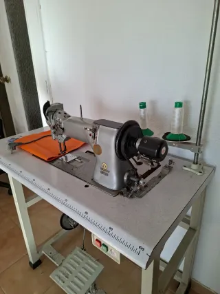 Máquina de coser industrial Dürkopp Adler 245-531