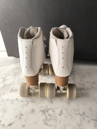 Patines de patinaje artístico