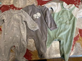 Tutine e salopette neonato