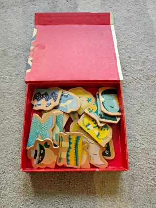 Puzzle magnético Djeco personajes