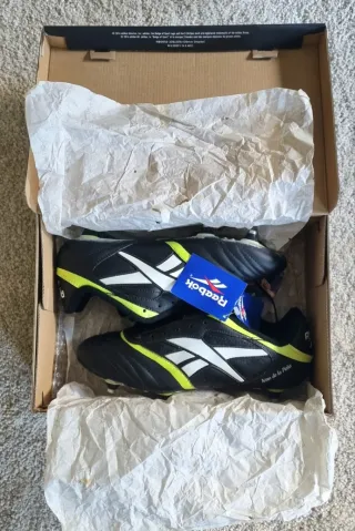 BOTAS PIEL IVÁN DE LA PEÑA. 42 1/2. NUEVAS ETIQUET