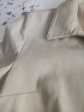 Chaqueta de piel beige