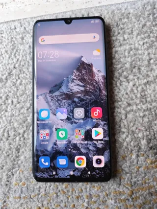 Xiaomi Mi Note 10  ,128gb, 6,47" ,Amoled, 5260mAh.