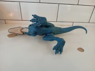 Jurassic World Carcharodontosaurus Figura