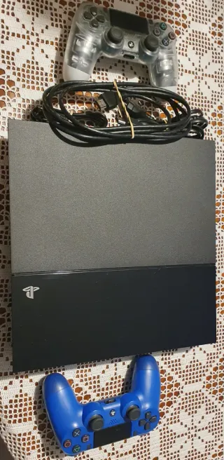 Playstation 4 Fat 1TB Nera + Controller