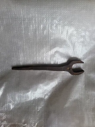 Llave antigua forjada a mano