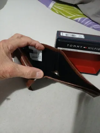 Billetera y tarjeteraTommy Hilfiger Hombre Cuero