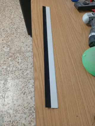 Burlete aluminio para puerta