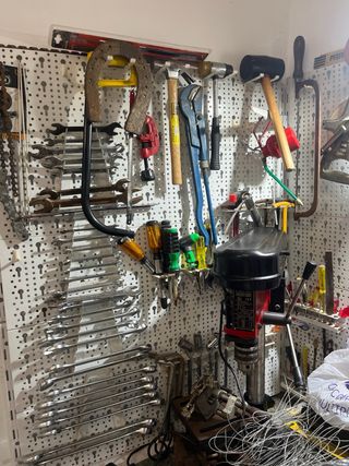 Banco y panel de herramientas 2,30M x 0,55 M