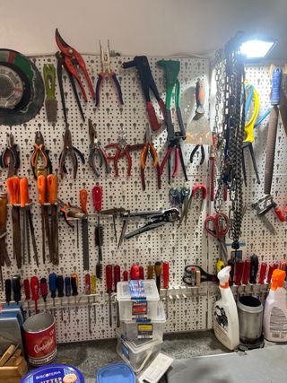 Banco y panel de herramientas 2,30M x 0,55 M