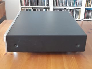 Preamplificador artesanal con válvula ECC82