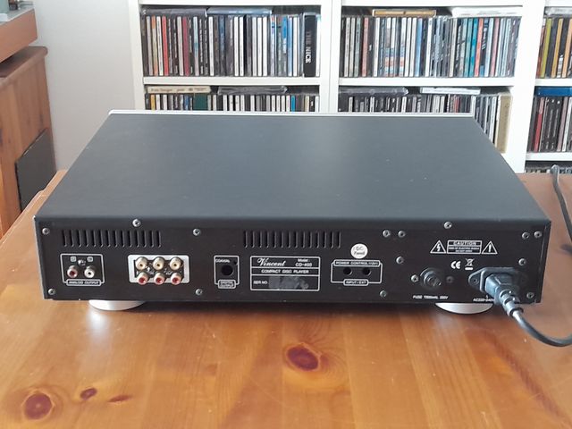 Preamplificador artesanal con válvula ECC82