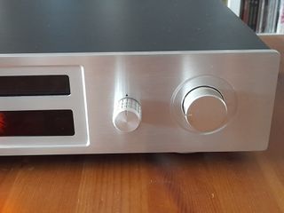 Preamplificador artesanal con válvula ECC82