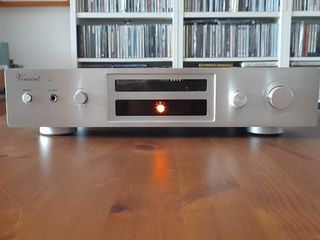 Preamplificador artesanal con válvula ECC82