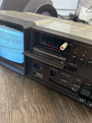 Grundig Triumph 580 TV Radio Cassette