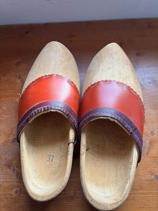 Zuecos de madera talla 37