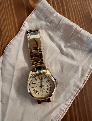 Reloj Fossil Dorado y Blanco