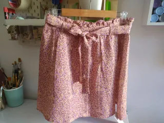 Falda estampada rosa y morada Talla L