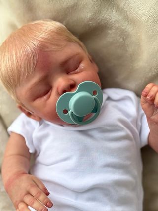 Bebé Reborn realista