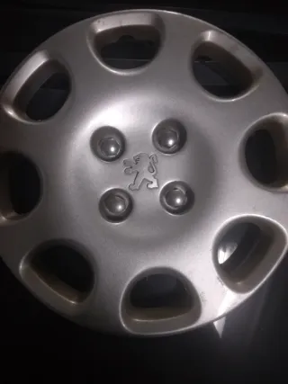 4 Tapacubos Peugeot 14 Pulgadas 1 lefalta el leon
