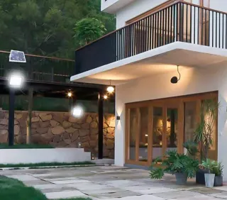 Faro LED 200W Con Pannello Solare Per Giardini