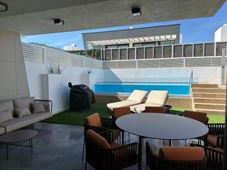 Casa adosada en alquiler en Puerto Banús en Marbella