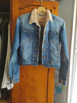 Chaqueta vaquera con forro sherpa