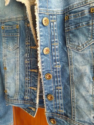 Chaqueta vaquera con forro sherpa
