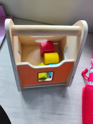 Juguete de madera con bloques