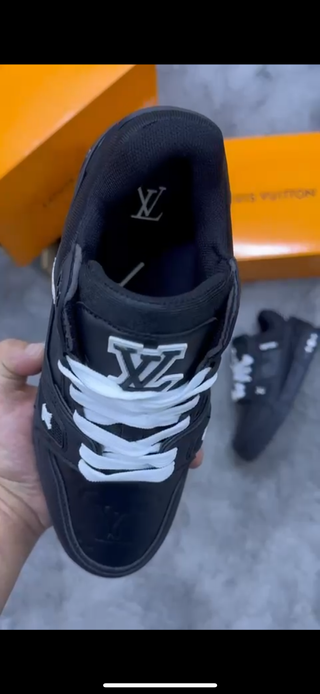 Zapatillas Louis Vuitton Negras Nuevas
