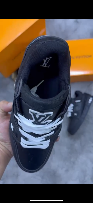Zapatillas Louis Vuitton Negras Nuevas