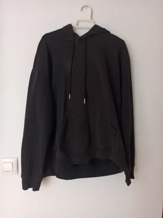 Sudadera básica negra talla S