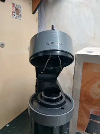 Macchina Caffè Nespresso Vertuo Next