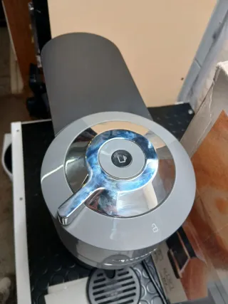 Macchina Caffè Nespresso Vertuo Next