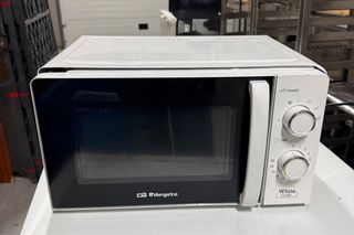 Microondas Orbegozo Blanco