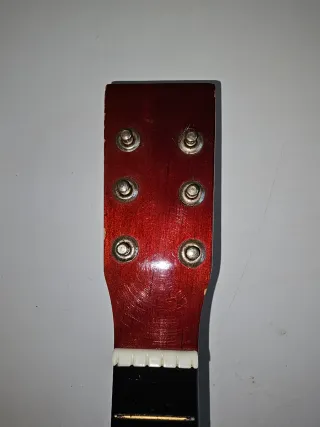 Guitarra española para niños (sin cuerdas)