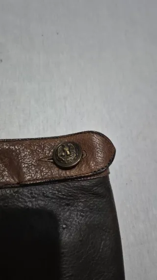 Stivali in pelle marrone di struzzo