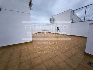 Casa adosada en venta en Lucena