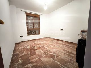Casa adosada en venta en Lucena