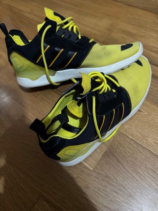 Zapatillas Adidas boost Negras y Amarillas