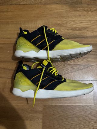 Zapatillas Adidas boost Negras y Amarillas