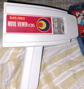 Proiettore a manovella Puffi V35