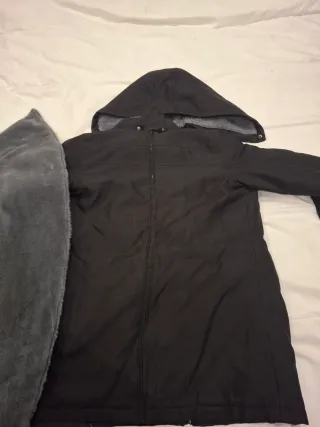 Anorak portabebés negro y gris