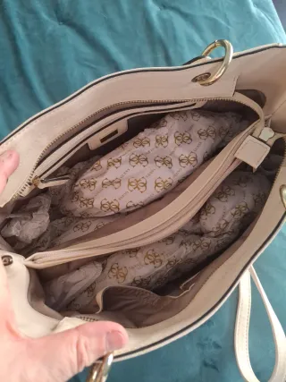 Bolso Guess Crema Piel