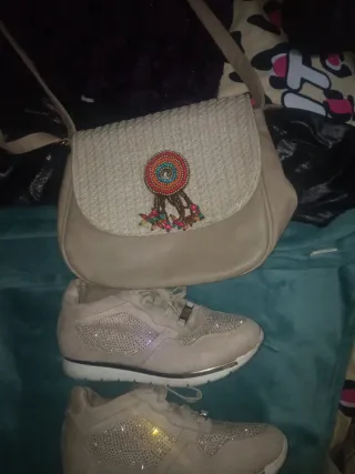 Zapatillas y bolso beige talla 38