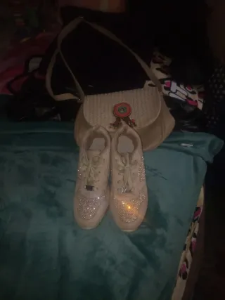 Zapatillas y bolso beige talla 38