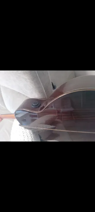 Guitarra Flamenca autoamplificada.cataway