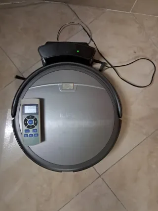 Robot aspirapolvere ILIFE A4S con telecomando