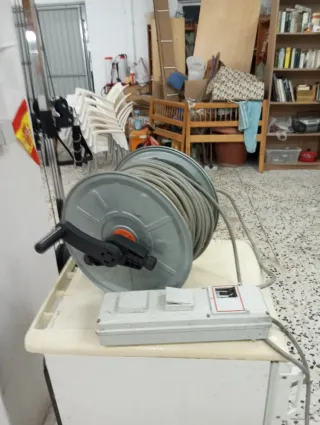 Enrollador Manguera Metal 100M + Pie