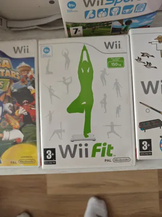 Nintendo Wii con Wii Fit e giochi